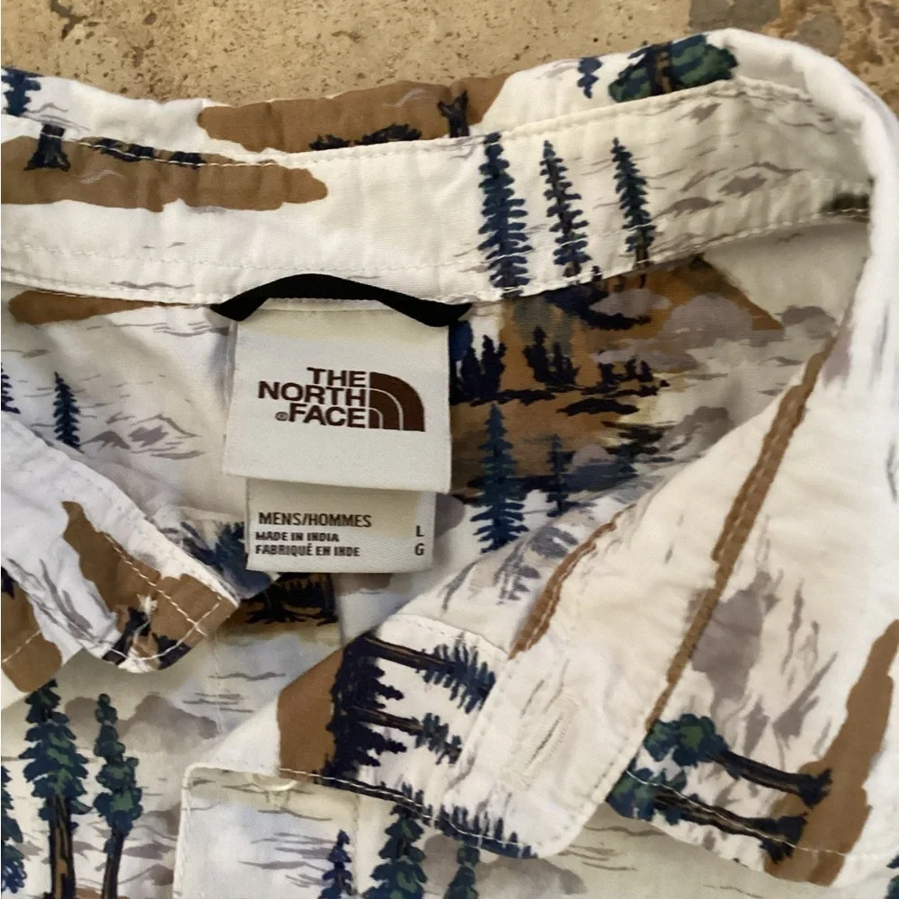 The North Face Baytrail Camping Outdoors Button Down Short Sleeve size  L @8